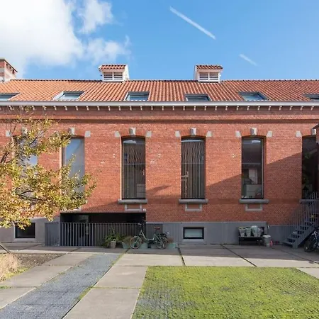 Uniek Op Rustige, Kindvriendelijke Site *